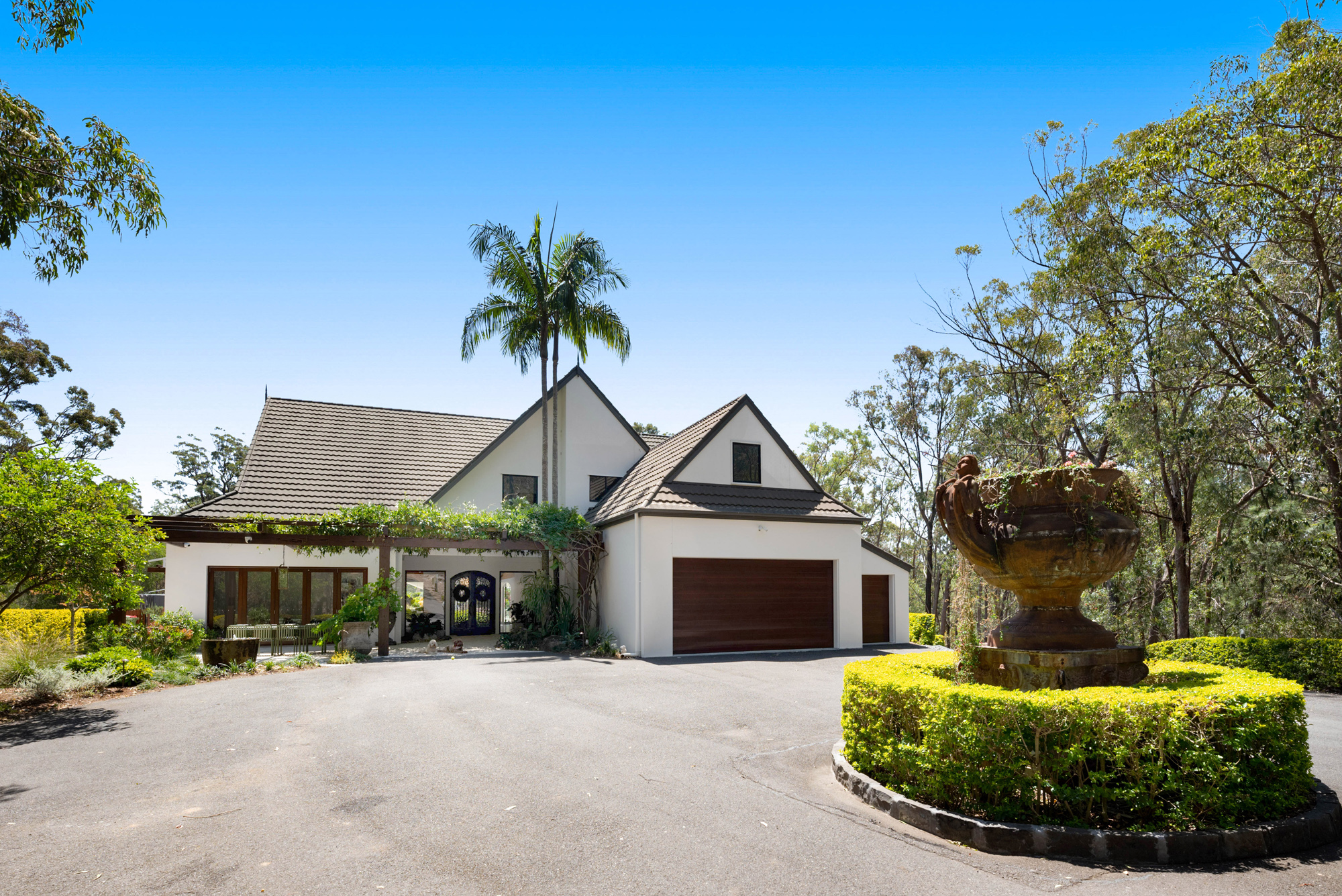 Dennis Rd, Springwood - Jux Developments